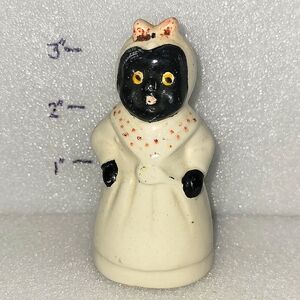 Pepper shaker